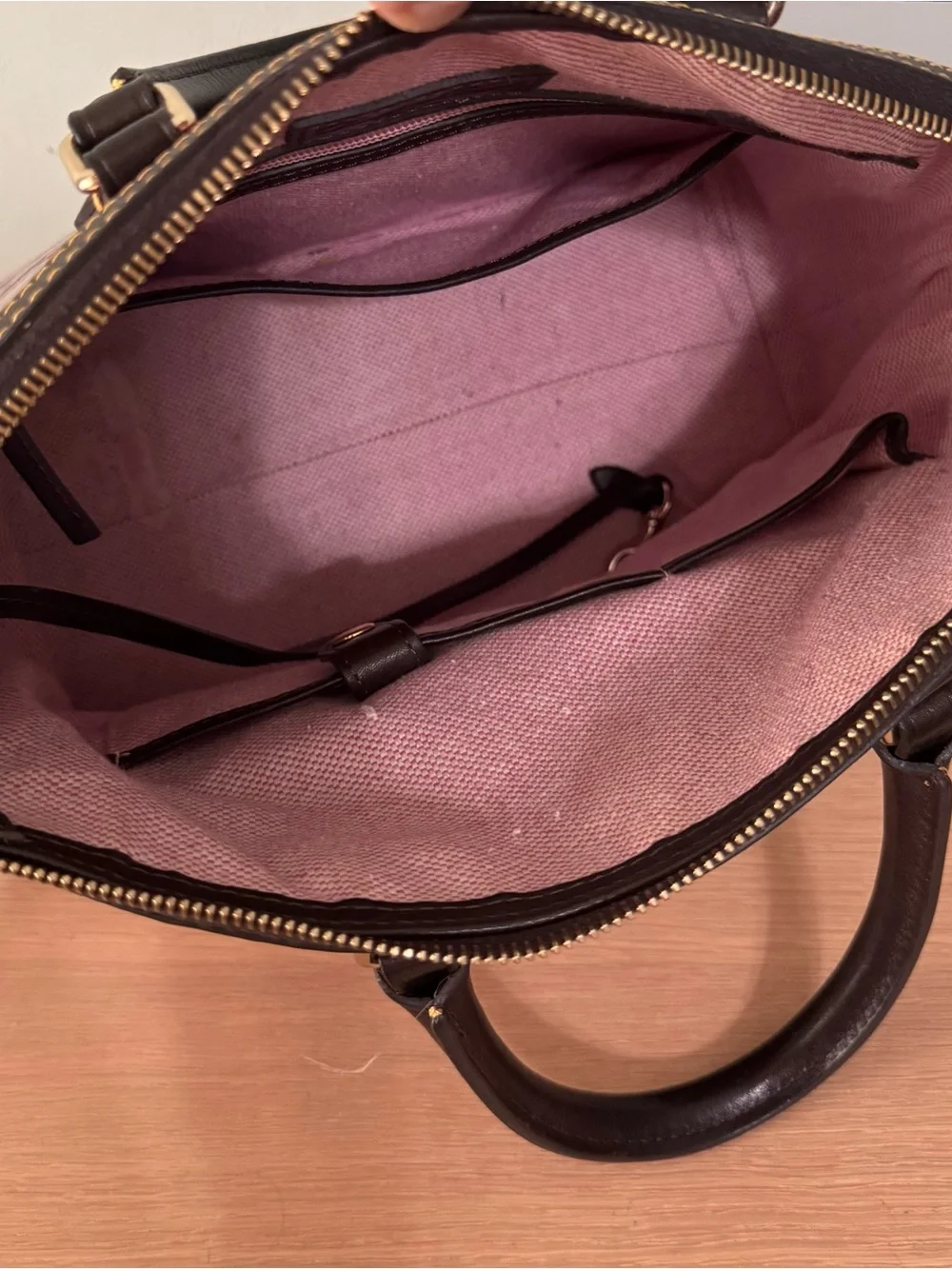 Vintage Dooney & Bourke Dillen Double Pocket Croc-Embossed Satchel Bag - Picture 9 of 9